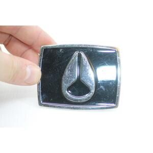 Nixon Metal Belt Buckle – Chrome Finish – Streetwear Accessory